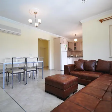 Villa Romantica 18